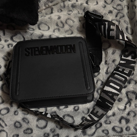 EVELYN MINI BAG BLACK STEVE MADDEN - Picture 1 of 1